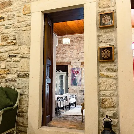 Del Pasado Hotel
